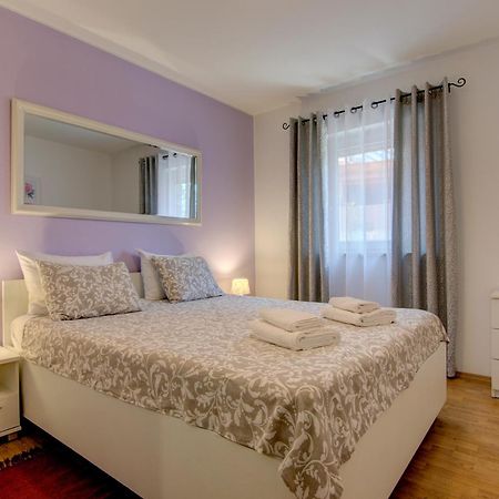 Apartments Babic Fazana Luaran gambar