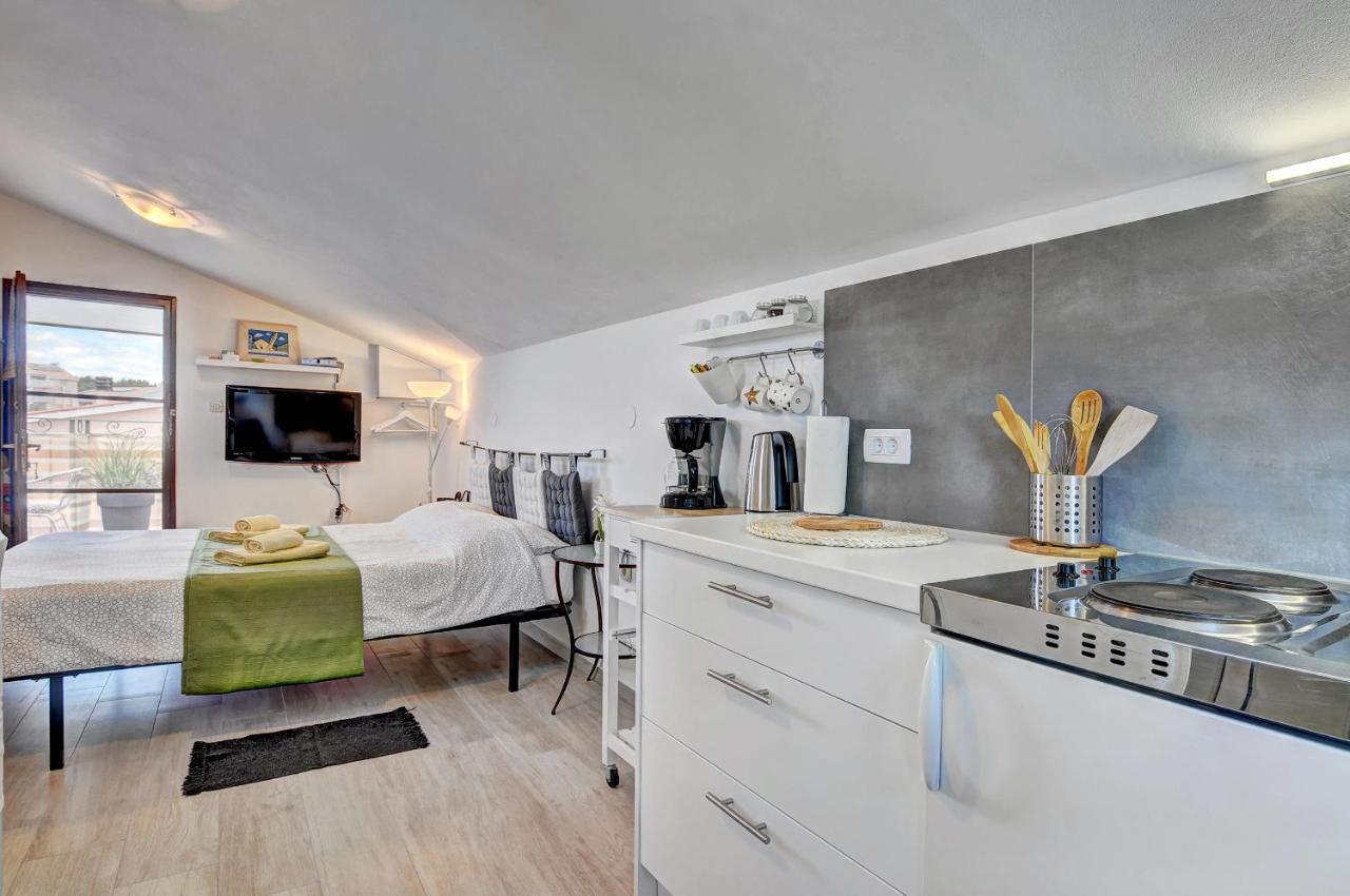 Apartments Babic Fazana Luaran gambar