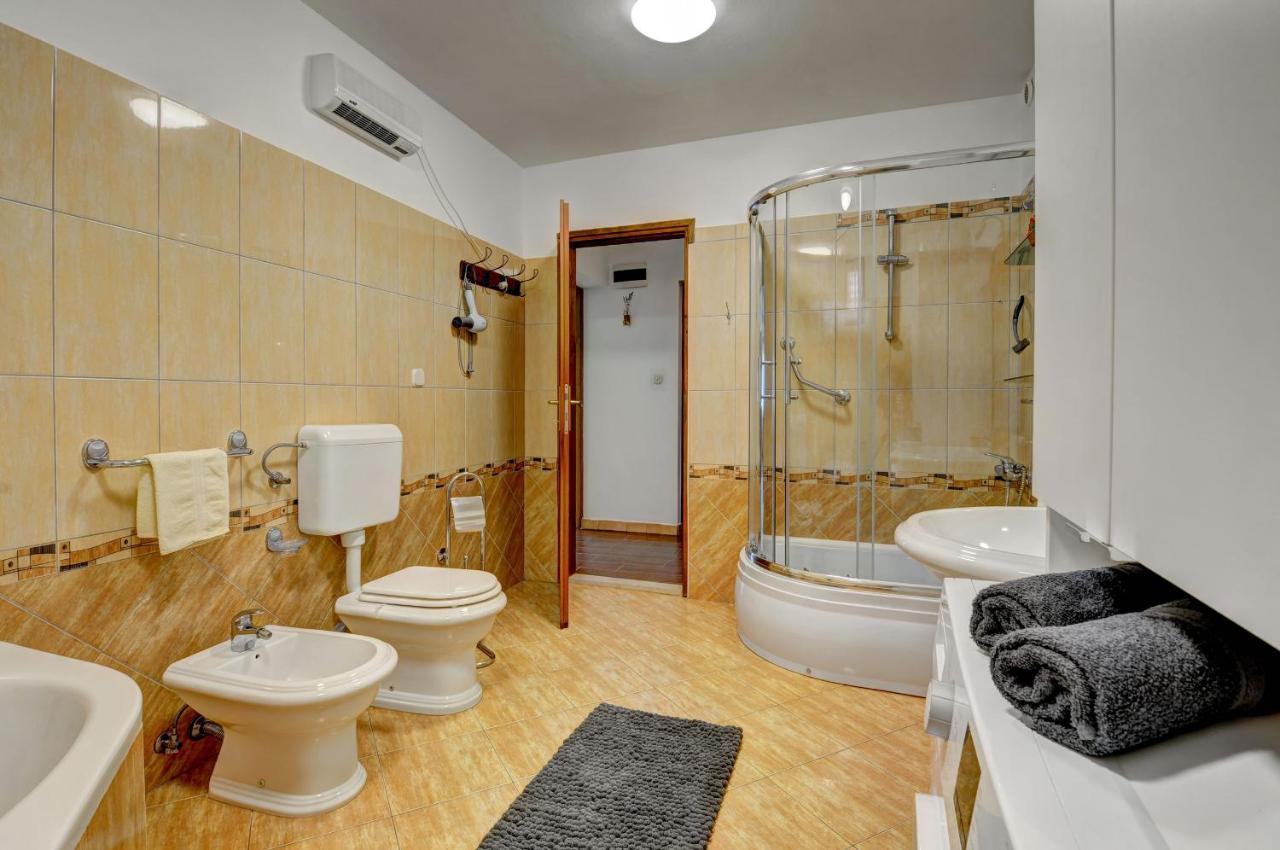 Apartments Babic Fazana Luaran gambar