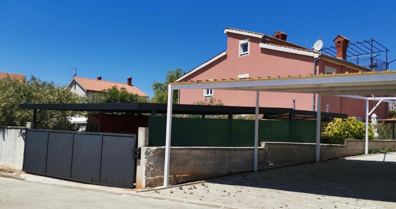Apartments Babic Fazana Luaran gambar